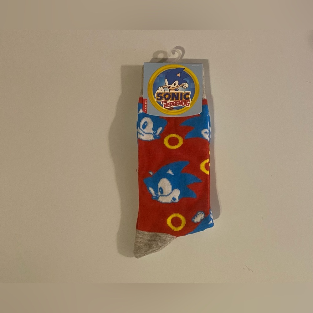 Fun Novelty Socks Featuring Sonic